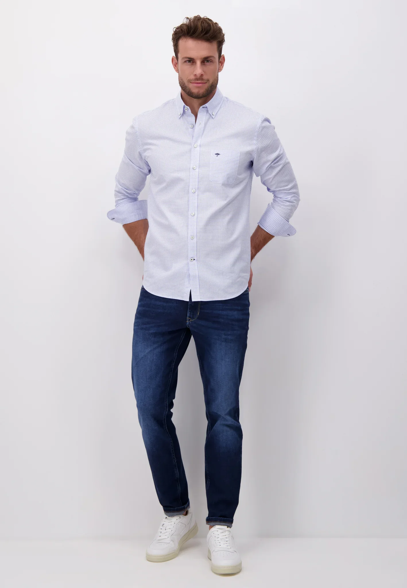 FYNCH HATTON Oxford Shirt - Men's Soft Cotton – Light Blue Check - Image 3