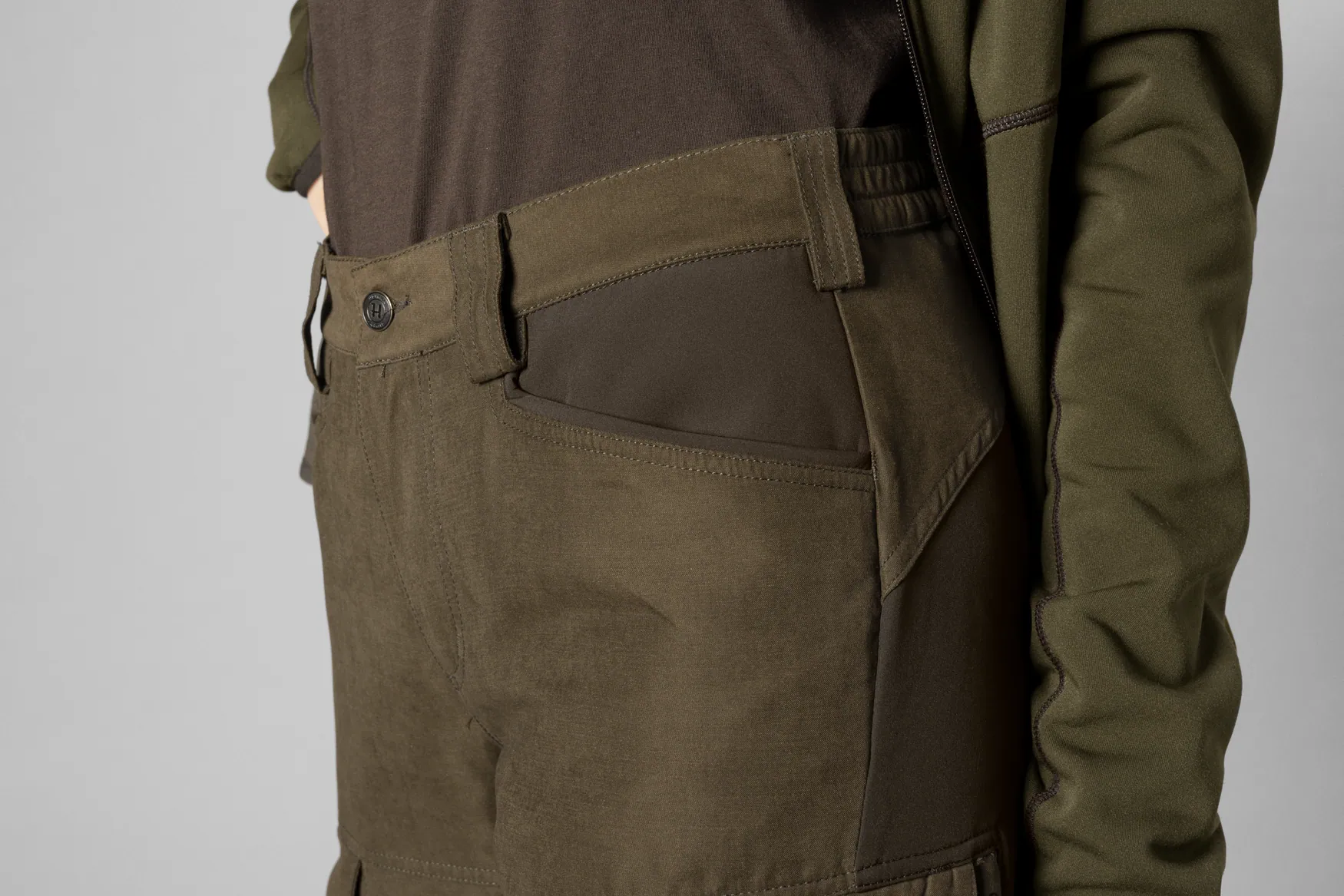 HARKILA Scandinavian Trousers - Womens - Willow Green / Deep Brown - Image 8
