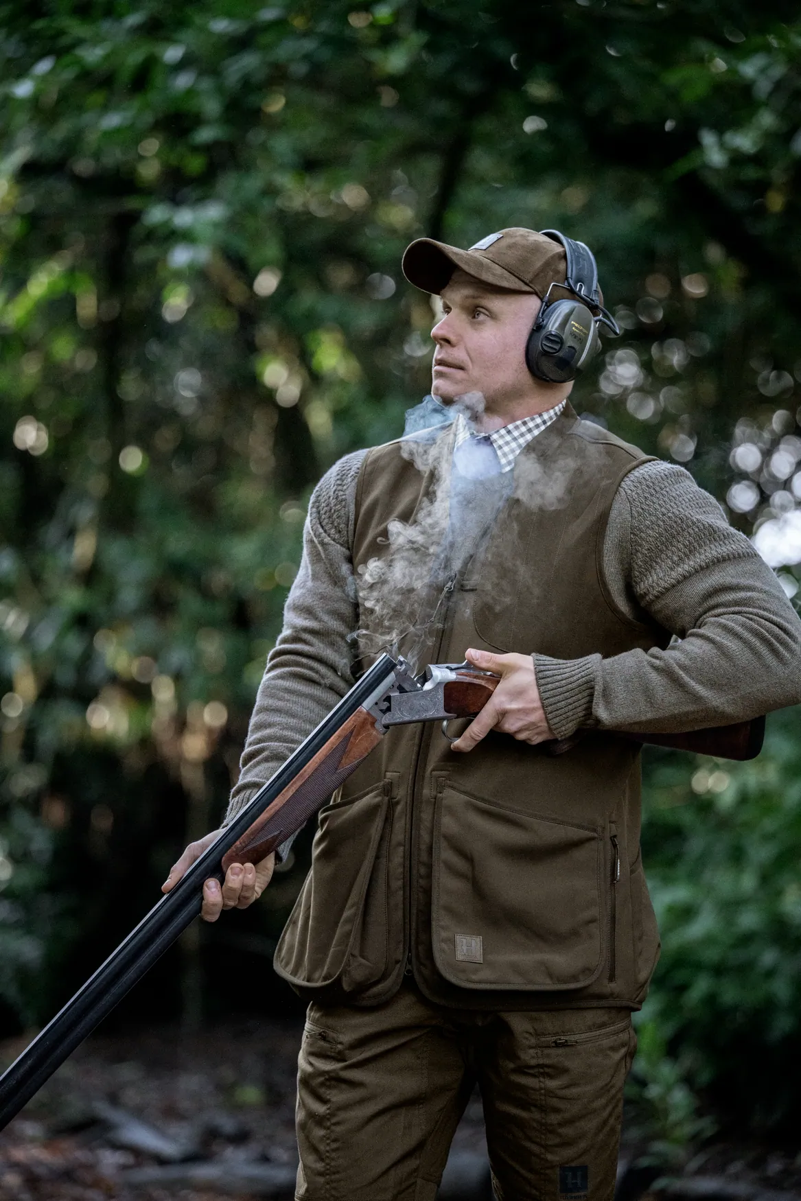 HARKILA Skye Shooting Waistcoat - Mens - Willow Green / Shadow Brown - Image 17