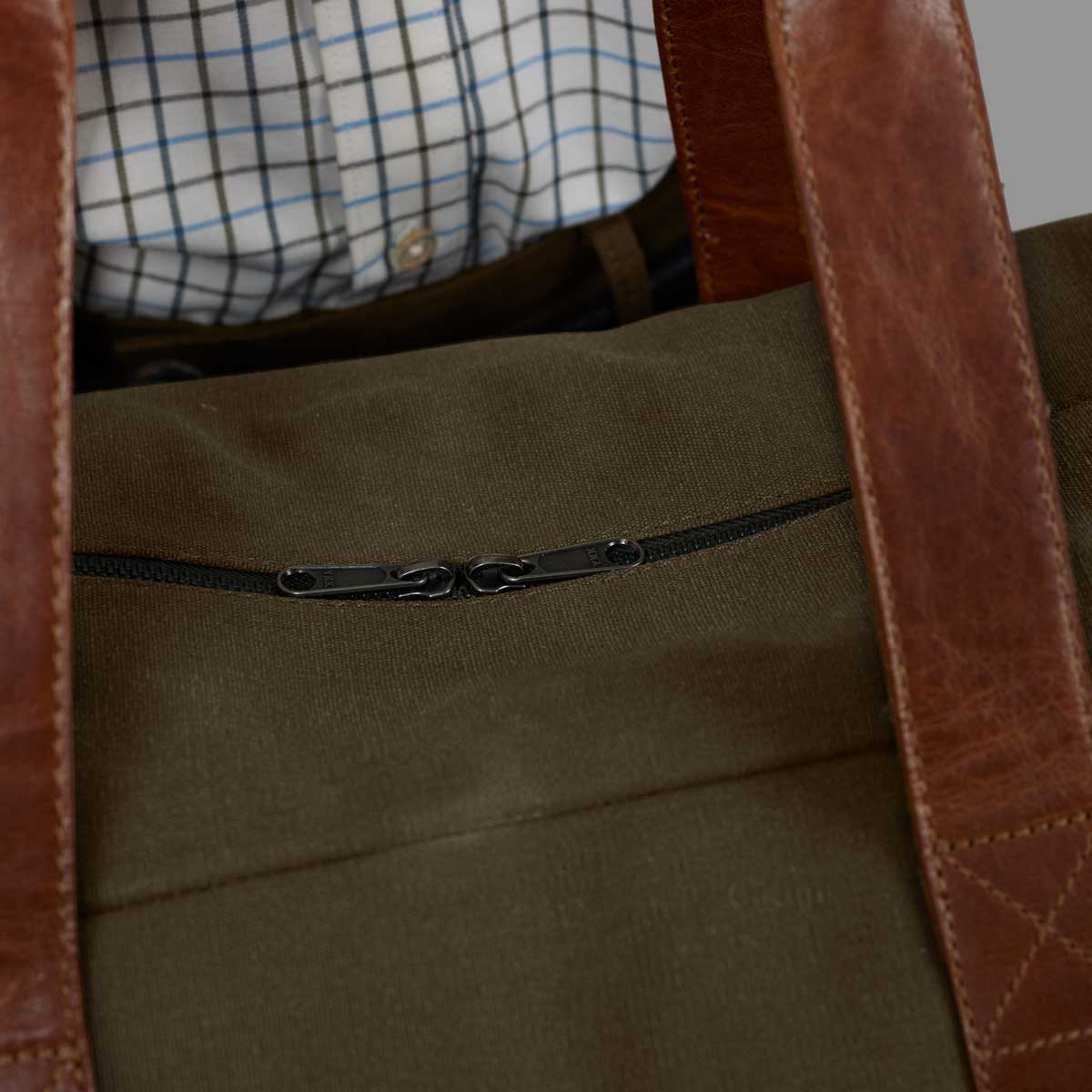 HARKILA Weekend Bag - 65 Litres - Warm Olive - Image 5