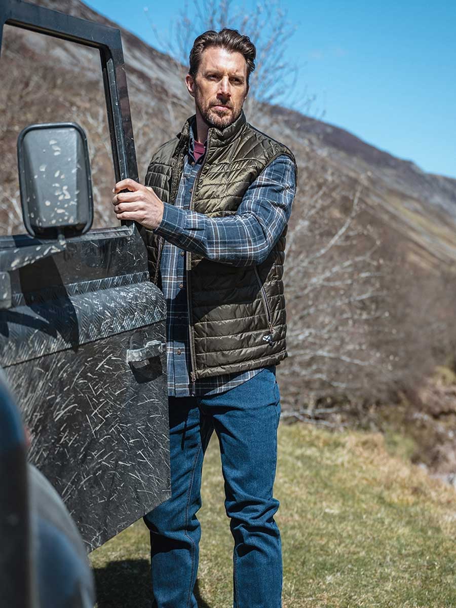 HOGGS OF FIFE Kingston Rip-Stop Gilet - Mens - Olive / Merlot - Image 2