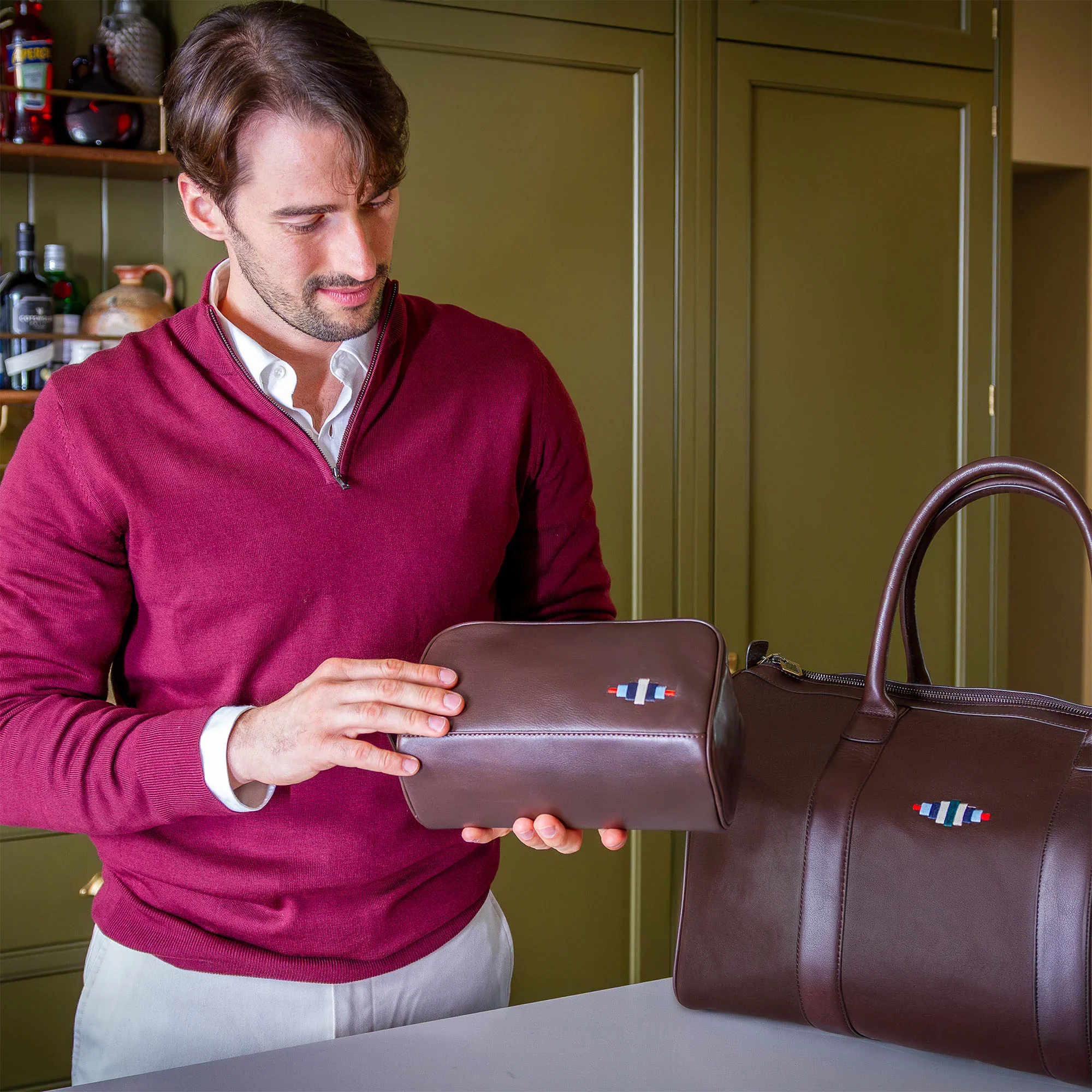 PAMPEANO Hombre Washbag - Brown Leather - Multi - Image 2